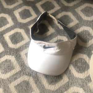 Nike visor